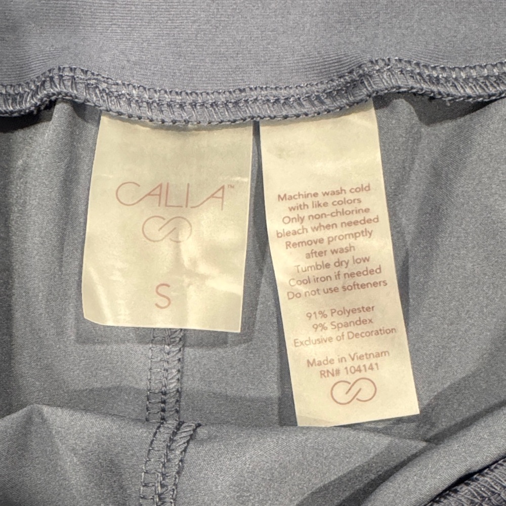 CALIA BERMUDA SHORTS - Picture 2 of 6